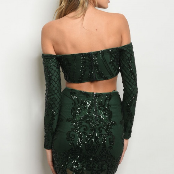 Sequin Green Two-Piece Set - Picture 2 of 2